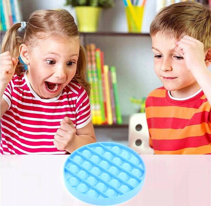 PUSH-POP-BUBBLE-ZABAWKI-ANTYSTRESOWE-SENSORYCZNE-Material-Guma.jpg