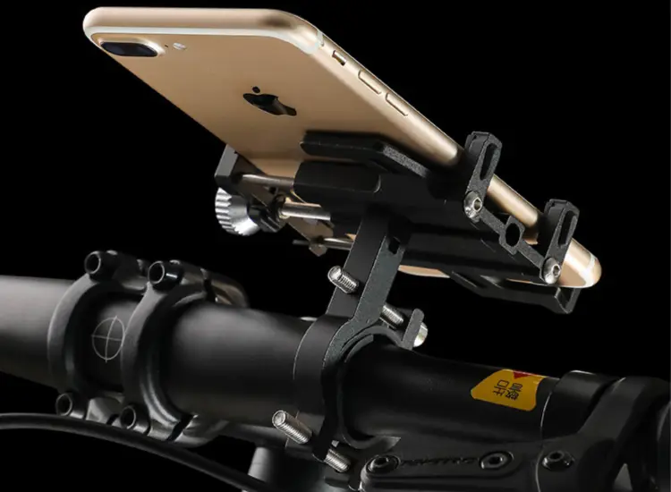 OWL-TECH PH-699 – pewny chwyt telefonu w każdych warunkach Niezależnie od tego, czy poruszasz się po mieście, jedziesz na trening rowerowy, podróżujesz motocyklem czy korzystasz z hulajnogi elektr.png